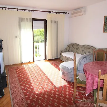 With A Parking Space Pag - 12892 Apartman Pag Town