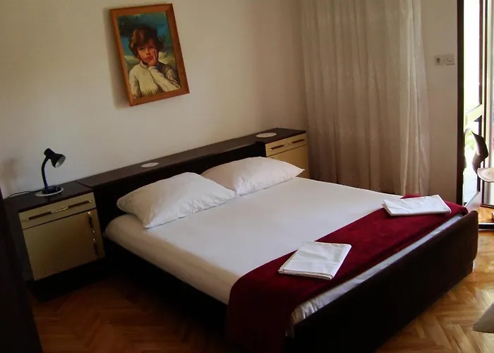 Apartament With A Parking Space Pag - 12892 Pag Town