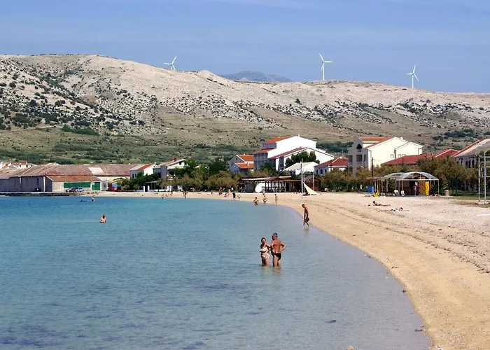 With A Parking Space Pag - 12892 パグ