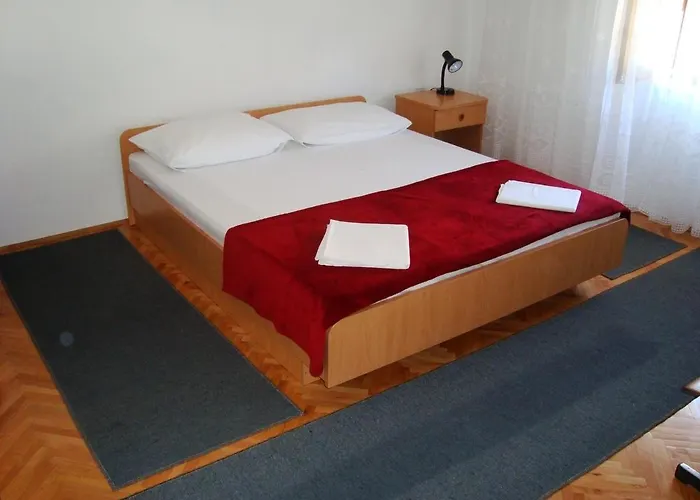 With A Parking Space Pag - 12892 アパート パグ